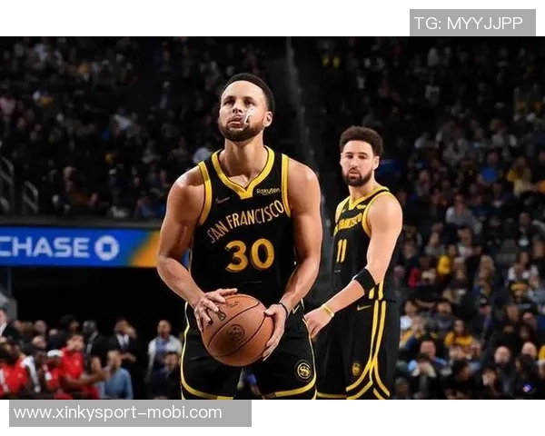 库里创历史第25次30分钟内得分255三分克莱紧随其后23次成第二